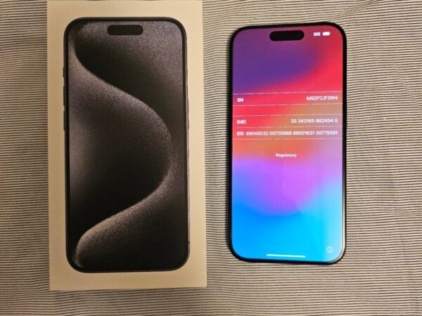 Apple iPhone 15 pro unlocked 6O17