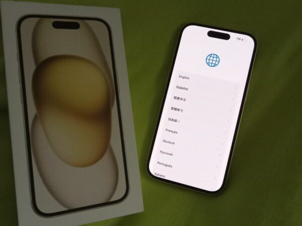 iPhone 15 unlocked 1J81