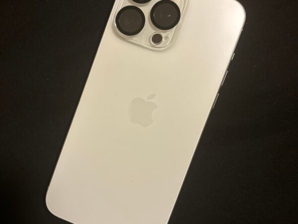 Apple iPhone 15 Pro Max (256gb) 3R73