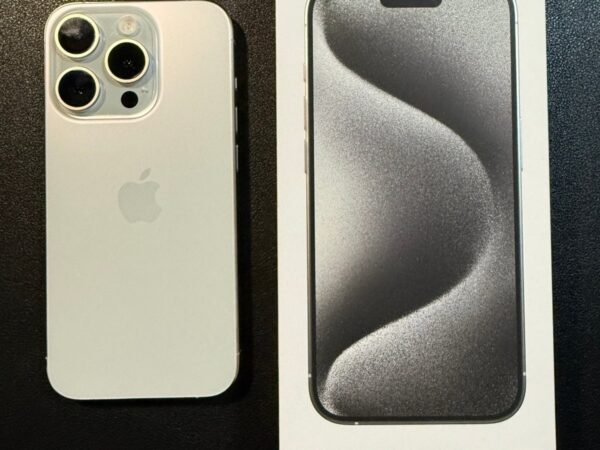 Unlocked iPhone 15 Pro 256GB White Titanium FIRM PRICE 2M67