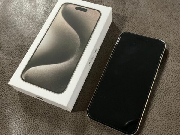 Unlocked iPhone 15 pro 128gb 7S39
