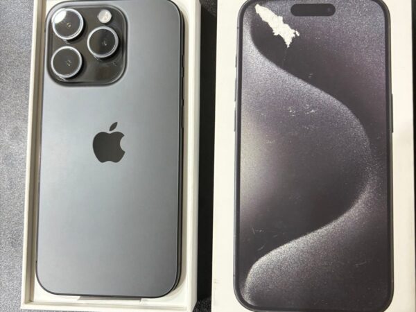 Apple iPhone 15 pro 128 gb Black titanium UNLOCKED 8R67