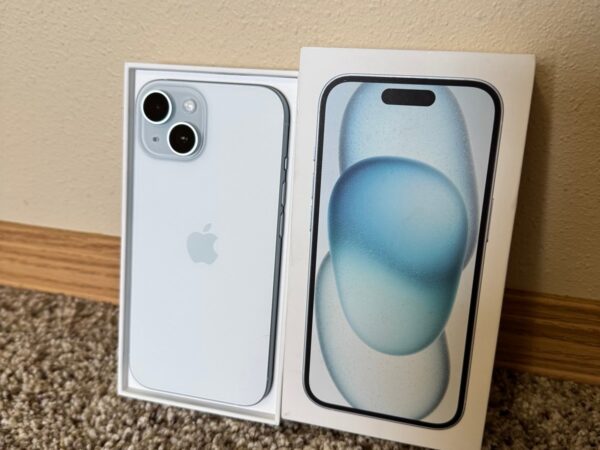 Apple iPhone 15 - 128 GB - Blue (AT&T Carrier) 7C99