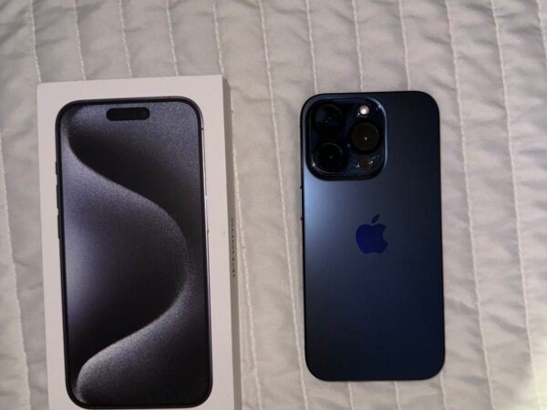 Blue iPhone 15 pro 8S71