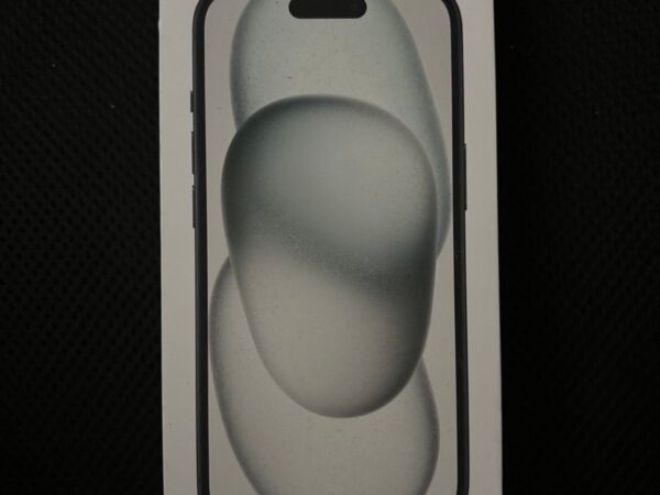 Apple IPhone 15 128 gb Unlocked 3O27