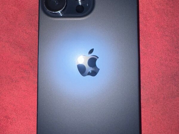 iPhone 15 Pro Max Unlocked 8Y96