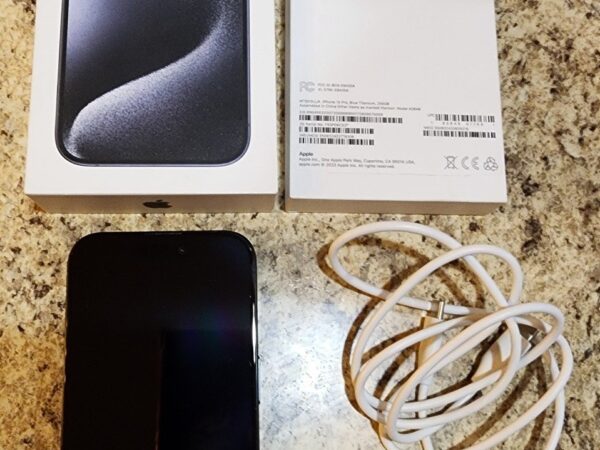 Apple iPhone 15 Pro - 128 GB - Blue Titanium Excellent Unlocked 5B16