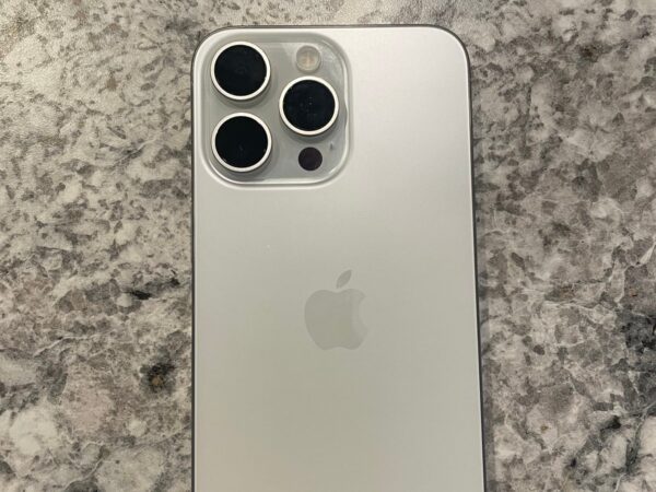 iphone 15 pro max verizon 9V86