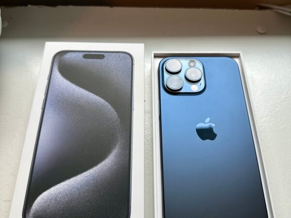 Apple iPhone 15 Pro Max / 256GB / Titanium Blue / AppleCare+ 1W75